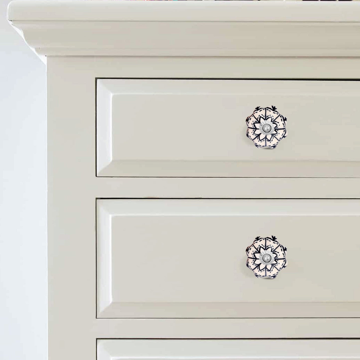 Flower-Shaped Ceramic Drawer Knob – Black & White | The Indian Aura